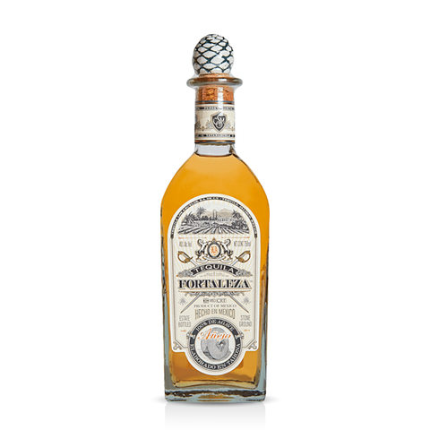 Tequila Fortaleza Añejo 750ml.